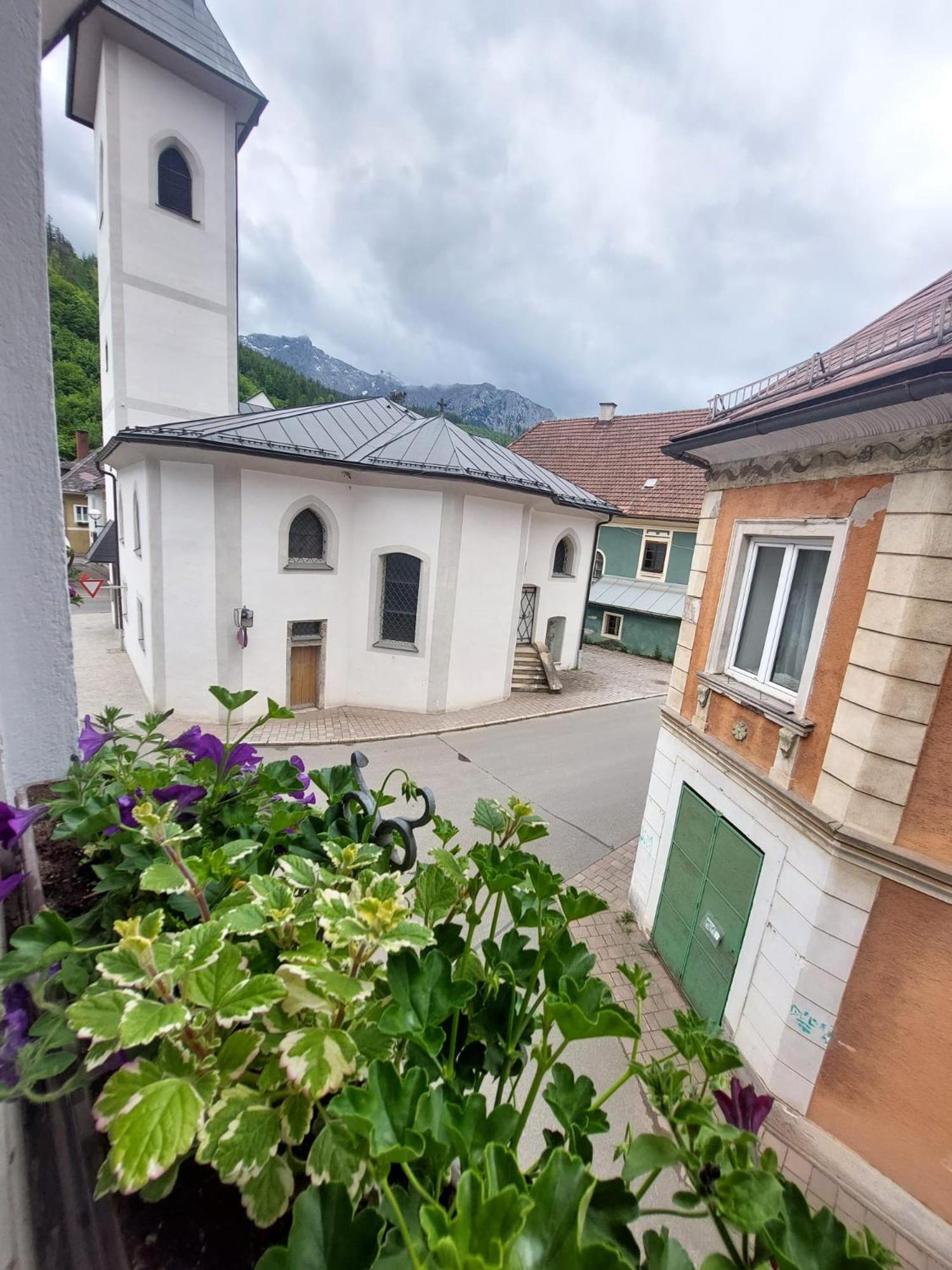 Gasthof Zur Post Eisenerz Exterior photo